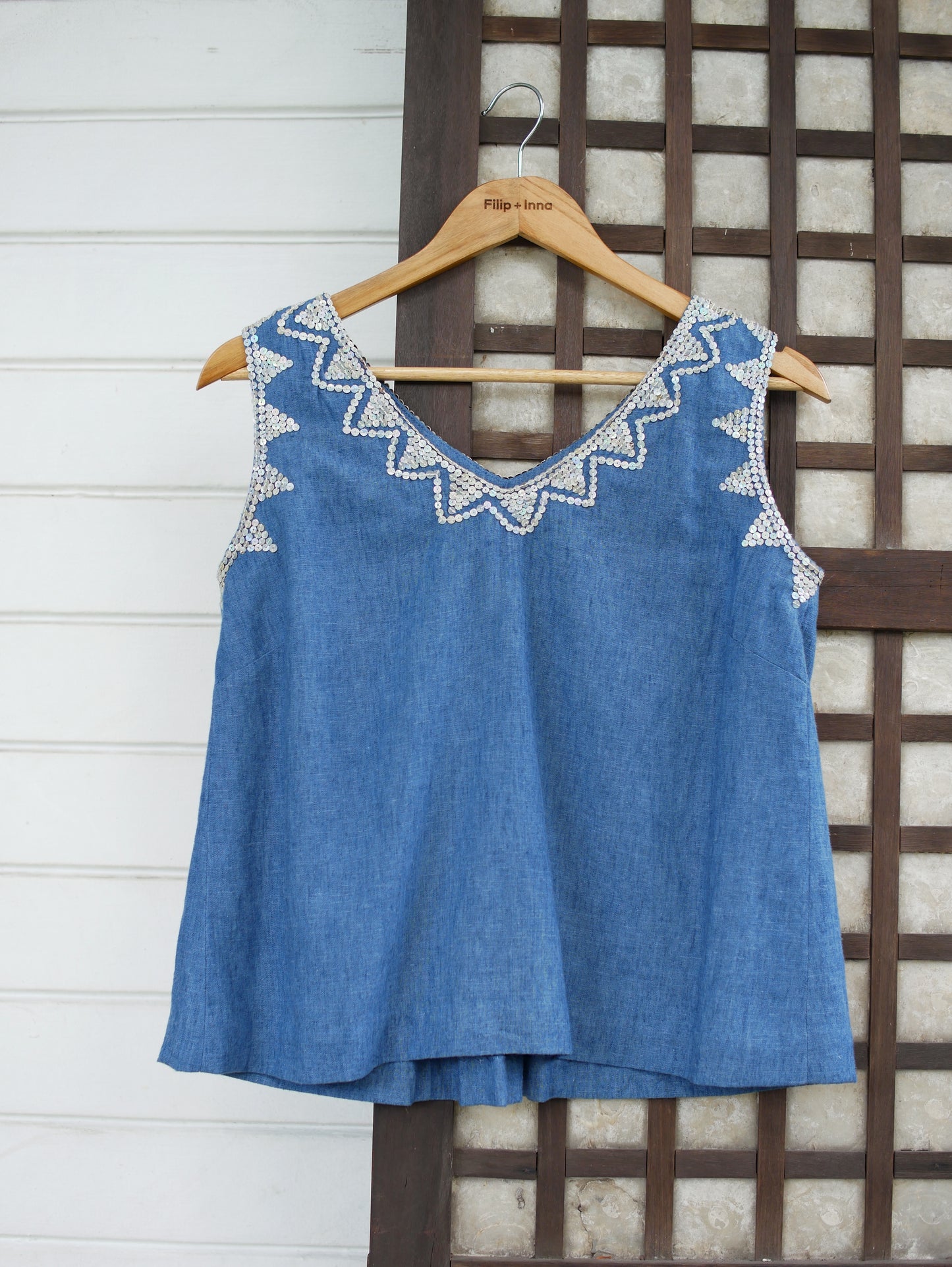 Tara Top